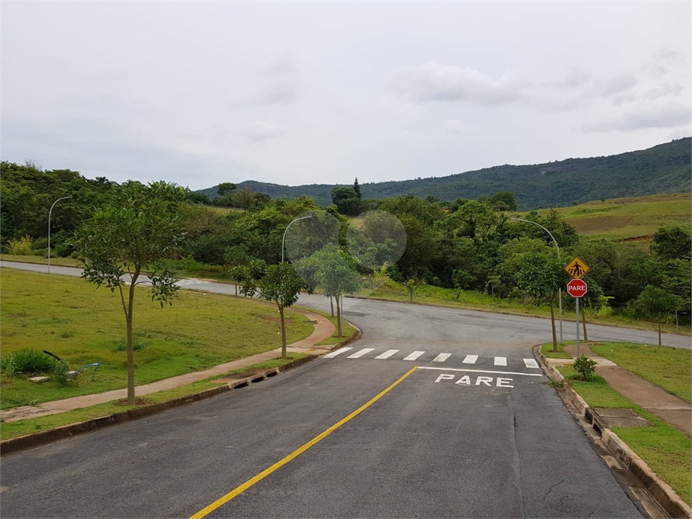 Terreno à venda em San Fernando Valley, Atibaia, SP