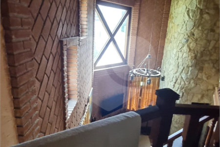 Casa à venda com 4 quartos, sendo 2 suítes, no condomínio Aruã Eco Park, Mogi das Cruzes - SP