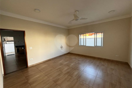 Casa à venda com 2 quartos, sendo 1 suíte, no condomínio Residencial Lagos D Icarai, Salto - SP
