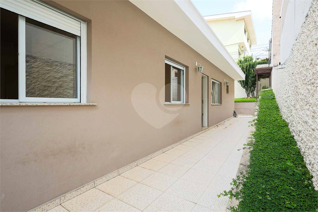 Casa Térrea à venda com 3 quartos, sendo 1 suíte, em Cidade Vargas, São Paulo, SP