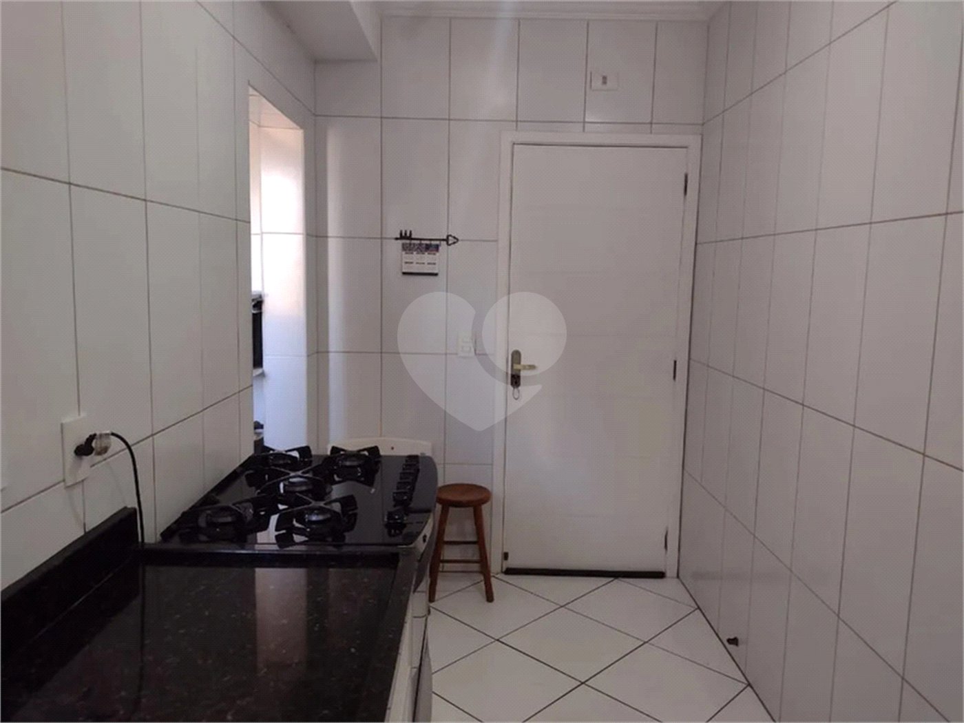 Apartamento à venda com 3 quartos, sendo 1 suíte, em Vila Pagano, Valinhos, SP