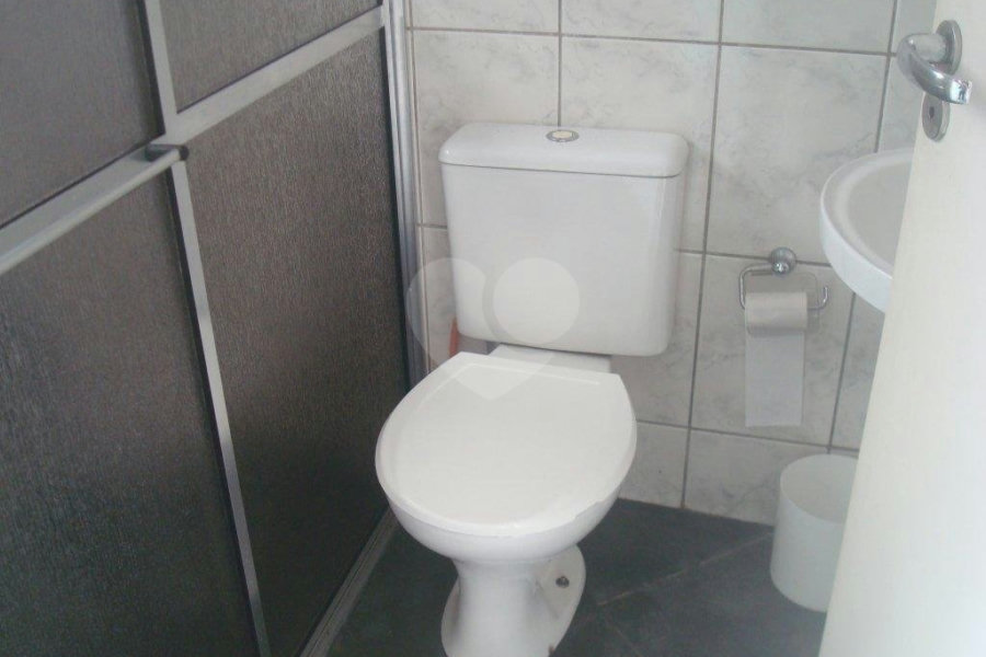 Sobrado à venda com 3 quartos, sendo 1 suíte,  em Parque Peruche, São Paulo, SP