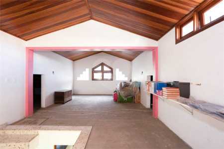 Casa à venda com 3 quartos, sendo 1 suíte, em Jardim Santa Clara, Guarulhos, SP