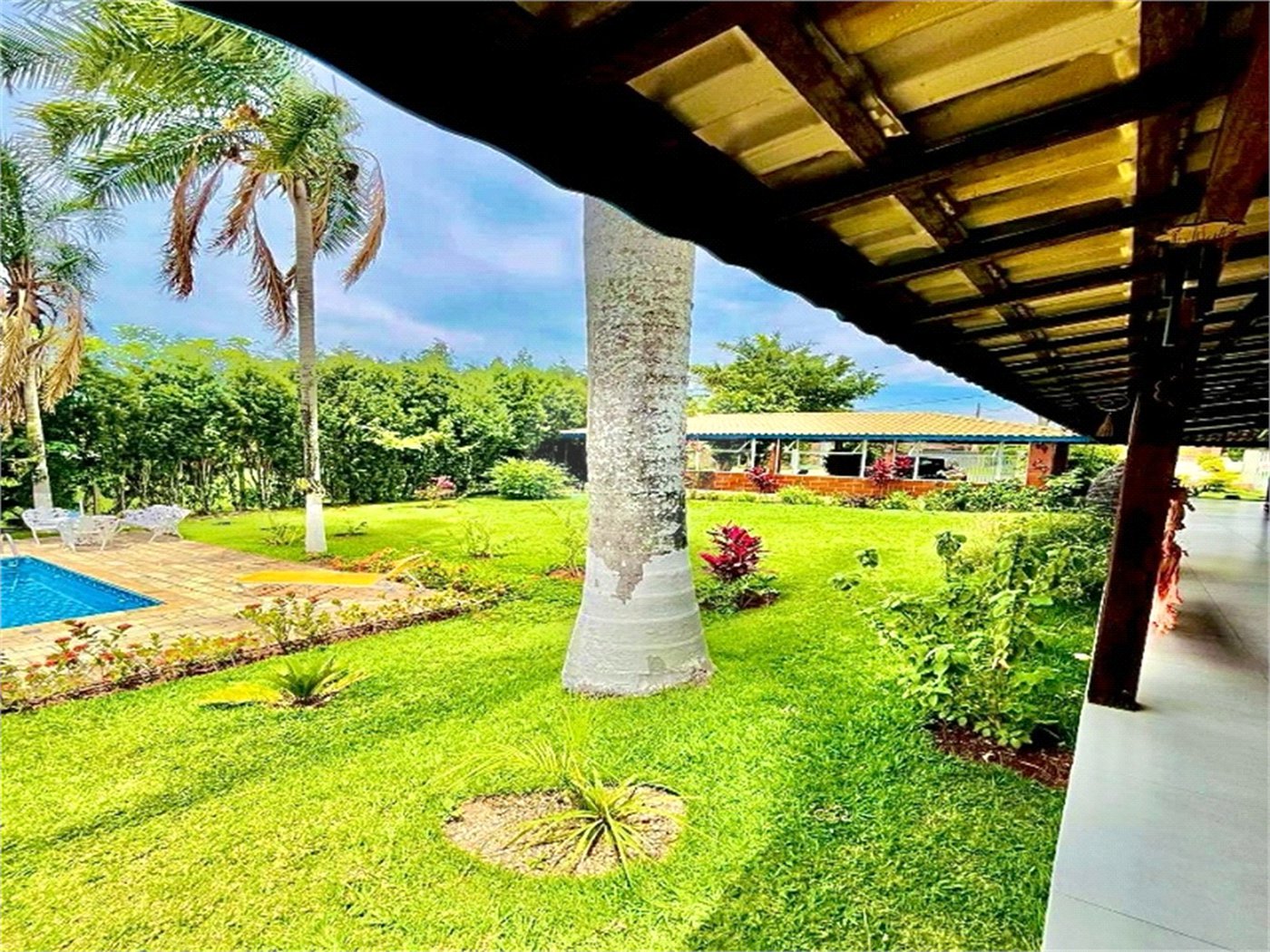 Casa à venda com 4 suítes no condomínio Vale do Lago, Sorocaba - SP