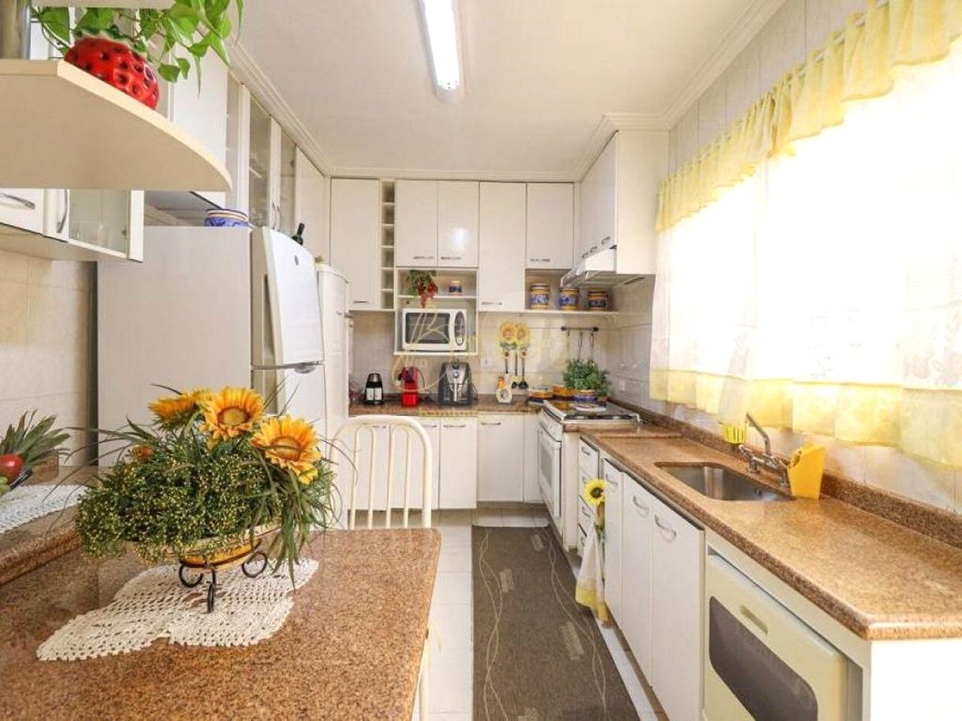 Casa à venda com 4 quartos, sendo 2 suítes, em Jardim Trussardi, São Paulo, SP