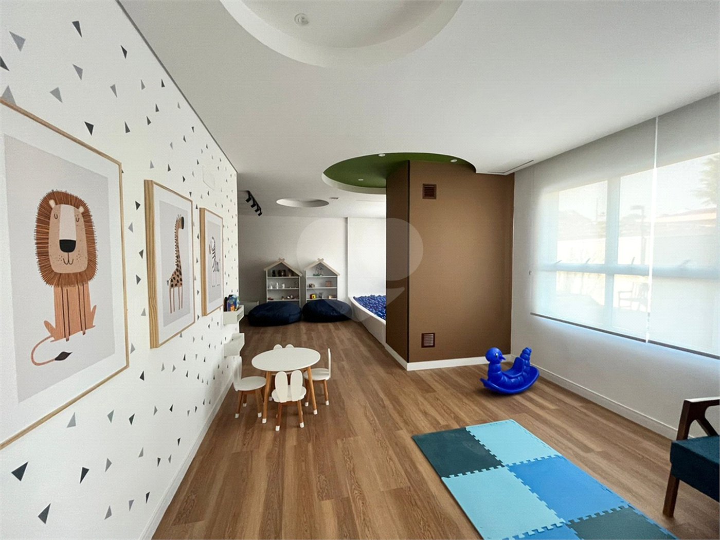 Apartamento para alugar com 2 quartos, sendo 1 suíte,  em Vila Oliveira, Mogi das Cruzes, SP