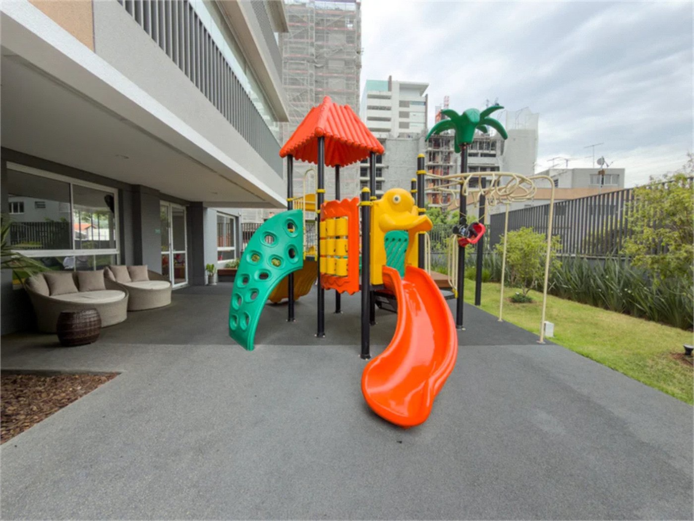 Apartamento à venda com 4 quartos, sendo 2 suítes, em Pinheiros, São Paulo, SP