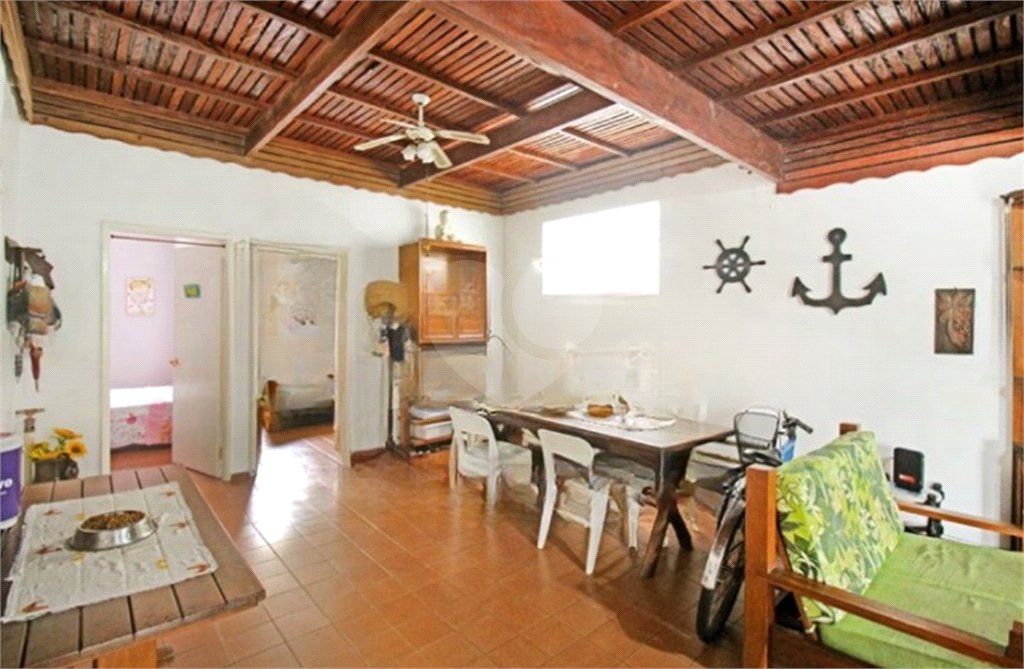 Casa à venda com 3 quartos, sendo 1 suíte,  em Estância Balneária Belmira Novaes, Peruíbe, SP