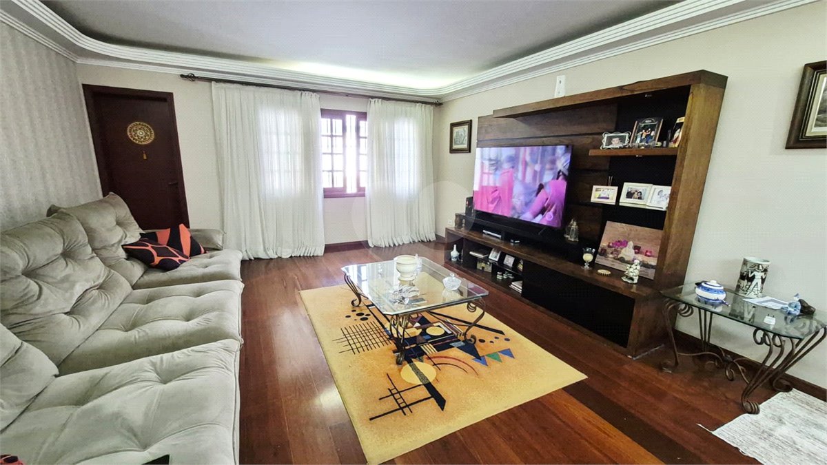 Casa à venda com 3 suítes em Jardim das Vertentes, São Paulo, SP