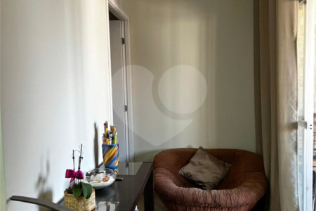 Apartamento à venda com 4 quartos, sendo 1 suíte, em Parque Tomas Saraiva, São Paulo, SP