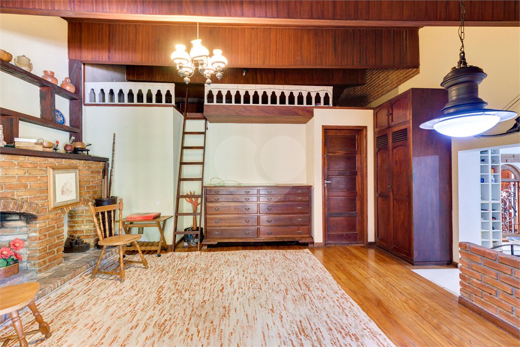 Casa à venda com 4 quartos, sendo 1 suíte,  em Jardim Marajoara, São Paulo, SP