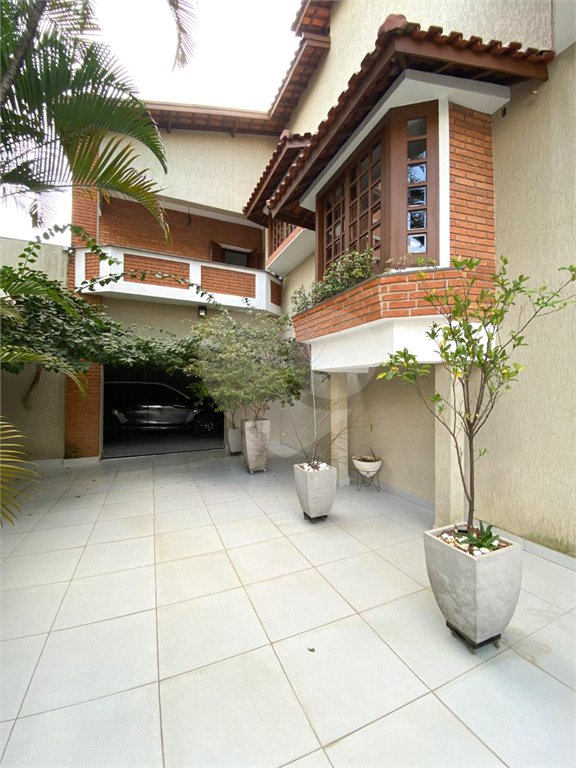 Casa à venda com 3 quartos, sendo 1 suíte, em Santana, São Paulo, SP