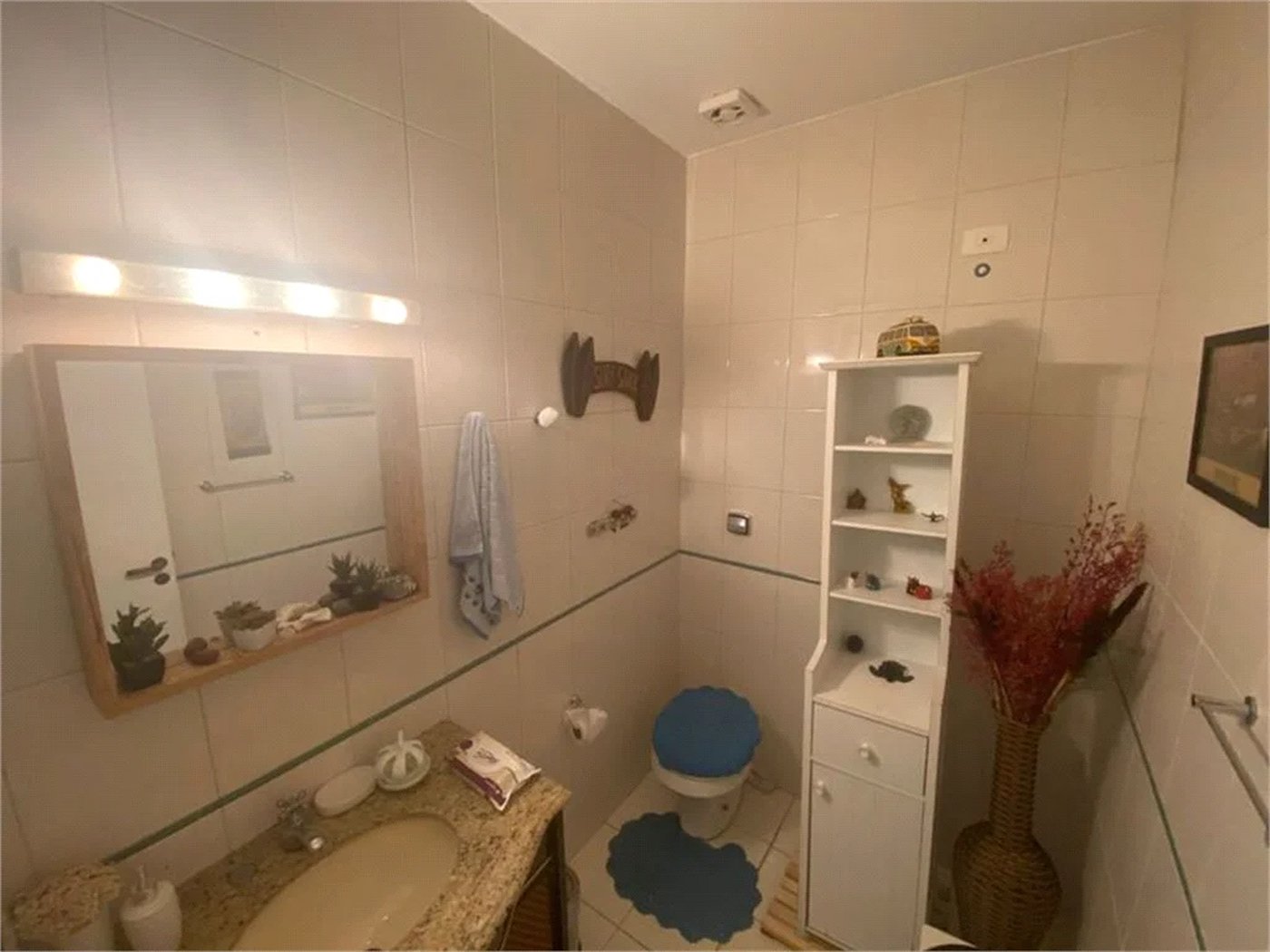 Casa de Vila à venda com 3 quartos, sendo 1 suíte, em Cidade São Francisco, São Paulo, SP