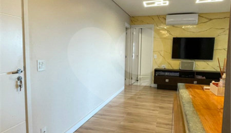 Apartamento à venda com 4 quartos, sendo 2 suítes,  em Pinheiros, São Paulo, SP