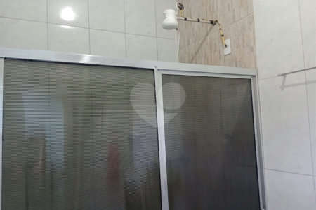 Chácara à venda com 5 quartos, sendo 1 suíte, em Jardim Marabá, Itapetininga, SP