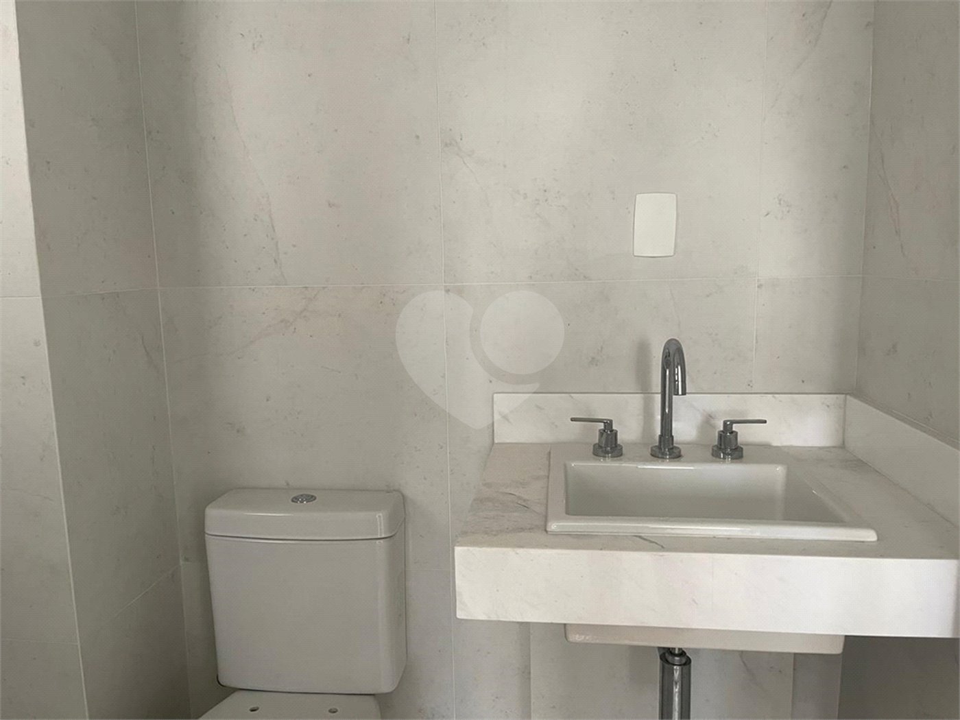 Apartamento à venda com 3 suítes em Campo Belo, São Paulo, SP