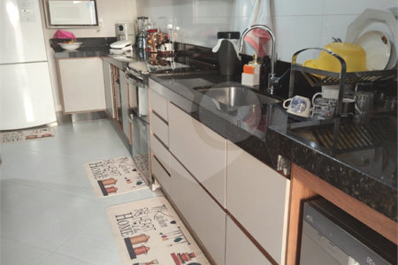 Casa à venda com 3 quartos, sendo 1 suíte, no Centro, Araraquara, SP