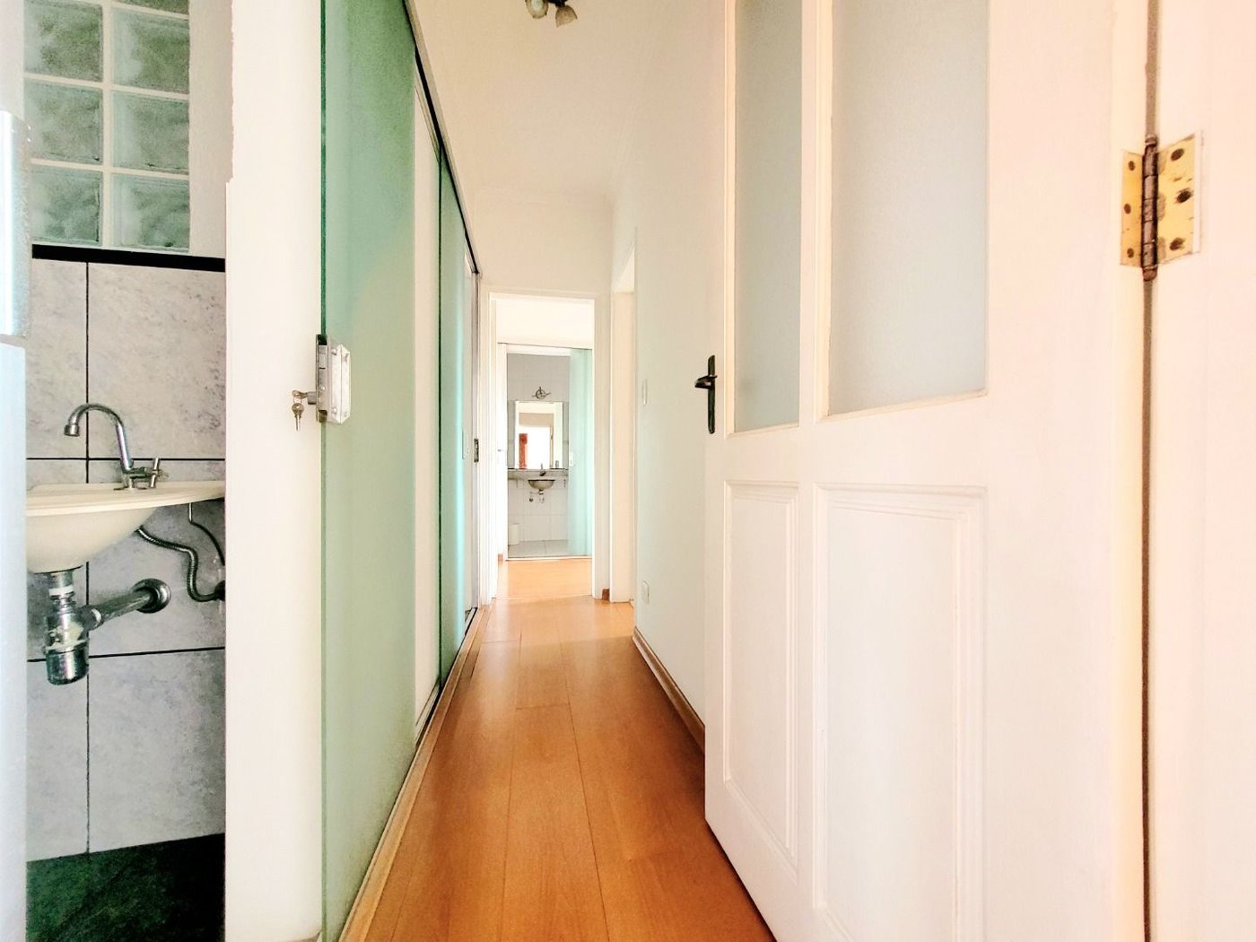 Apartamento com 2 dormitórios, 1 suíte, dependência de empregada à venda, 107 m² por R$ 640.000 - Marapé - Santos/SP