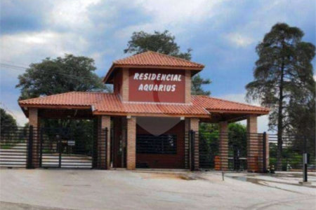 Chácara à venda com 3 quartos, sendo 1 suíte,  no Centro, Araçoiaba da Serra, SP