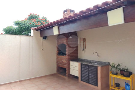 Linda casa à venda no bairro Santa Maria em São Caetano do Sul, 257 m², 3 quartos (1 suíte) e 6 vagas de garagem