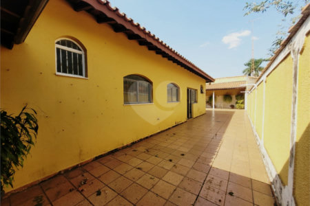 Casa Térrea à venda com 3 quartos, sendo 1 suíte, no Centro, Indaiatuba, SP