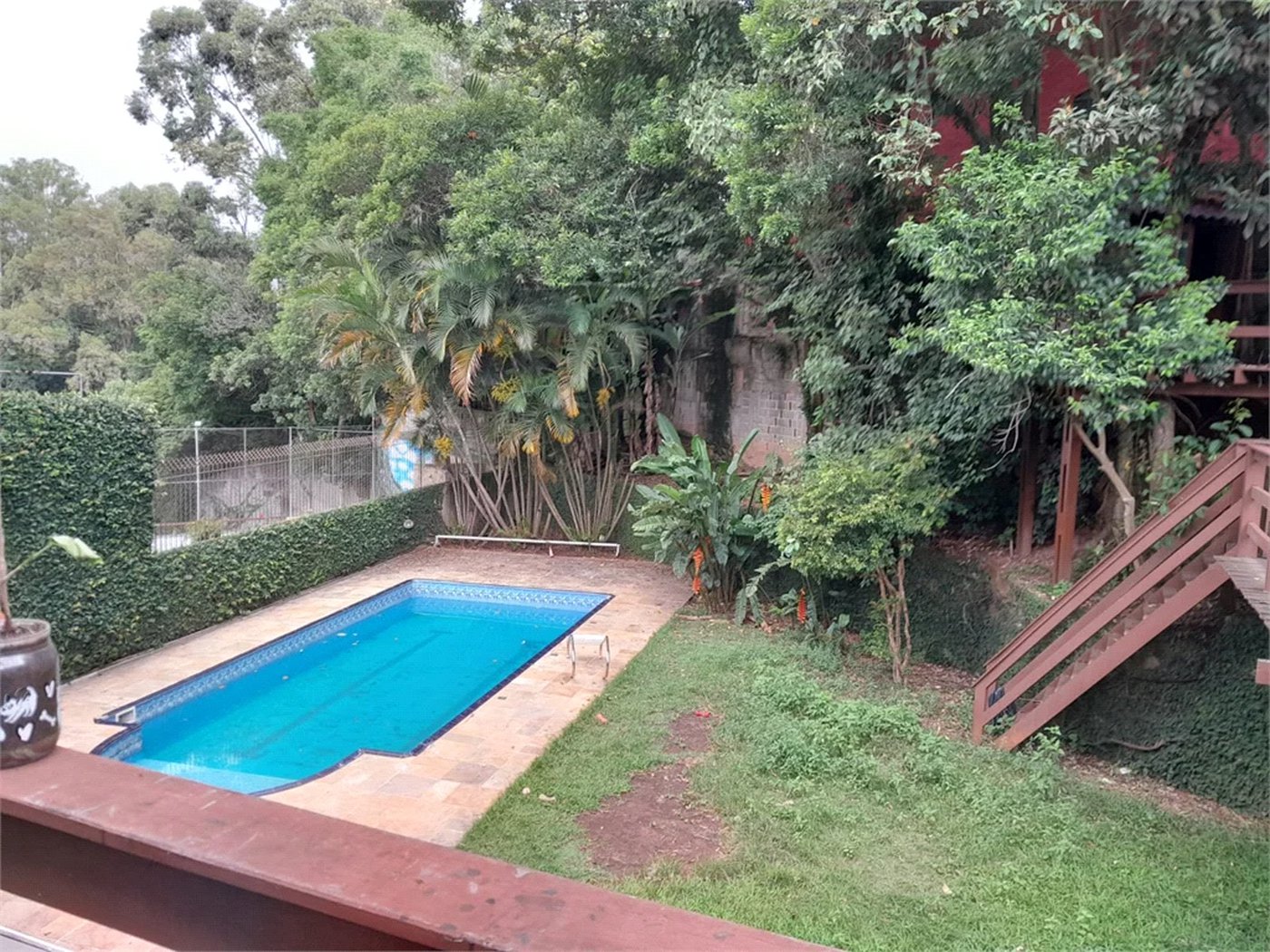 Sobrado à venda com 6 quartos, sendo 3 suítes,  em Rolinópolis, São Paulo, SP