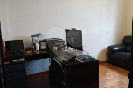 Apartamento à venda com 4 quartos, sendo 1 suíte,  em Vila Ipojuca, São Paulo, SP