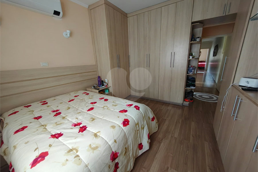 Sobrado à venda com 3 quartos, sendo 1 suíte,  em Tremembé, São Paulo, SP