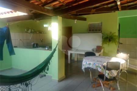 Casa à venda com 2 quartos em Vila Grace, Itapetininga, SP