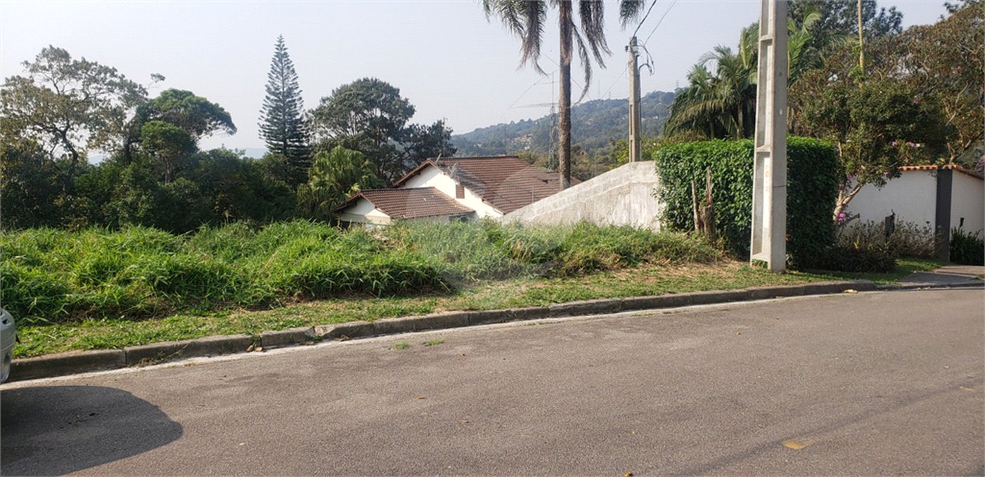 Terreno à venda no condomínio Alpes da Cantareira, Mairiporã - SP