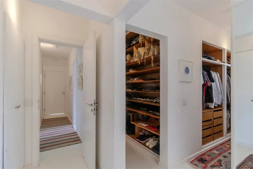 Apartamento à venda com 3 suítes em Vila Morumbi, São Paulo, SP