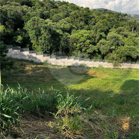 Terreno à venda com 1 suíte no condomínio Residencial Campo de Toscana, Vinhedo - SP