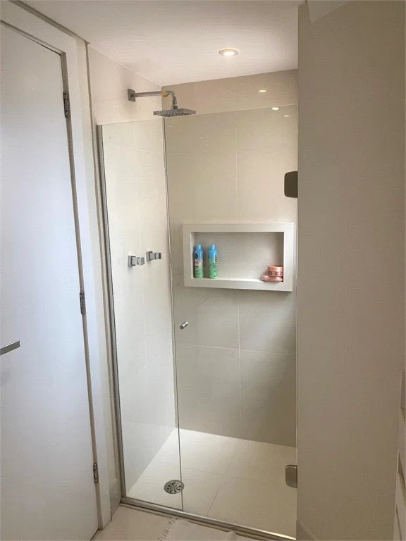 Apartamento à venda com 3 quartos, sendo 2 suítes, em Brooklin Paulista, São Paulo, SP