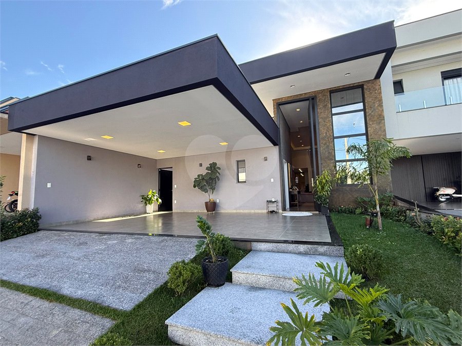 Casa à venda com 3 suítes no condomínio Costa das Areias, Salto - SP