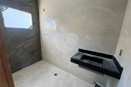 Casa à venda com 3 quartos, sendo 1 suíte,  no condomínio Residencial Marina, Itapetininga - SP