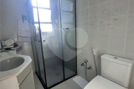 Apartamento à venda com 3 quartos, sendo 1 suíte,  em Alto da Boa Vista, São Paulo, SP