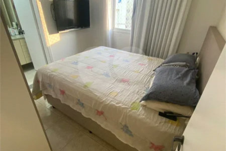 Apto no Melhor da Mooca 2 quartos 1 suíte 1 vaga varanda Aceita casa/sobrado na Moóca Estuda Permuta