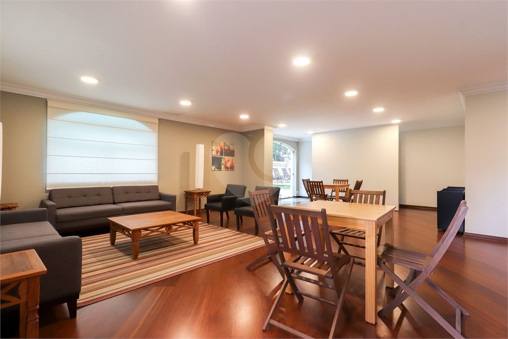 Apartamento à venda com 4 quartos, sendo 3 suítes, em Campo Belo, São Paulo, SP
