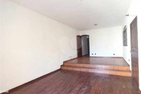 Sobrado à venda com 3 quartos, sendo 1 suíte,  em Jardim Bonfiglioli, São Paulo, SP
