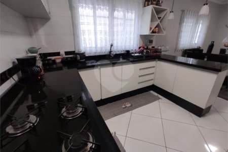 Sobrado à venda com 3 quartos, sendo 1 suíte, em Vila Ema, São Paulo, SP
