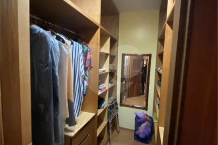 Apartamento à venda com 4 quartos, sendo 2 suítes, em Pinheiros, São Paulo, SP