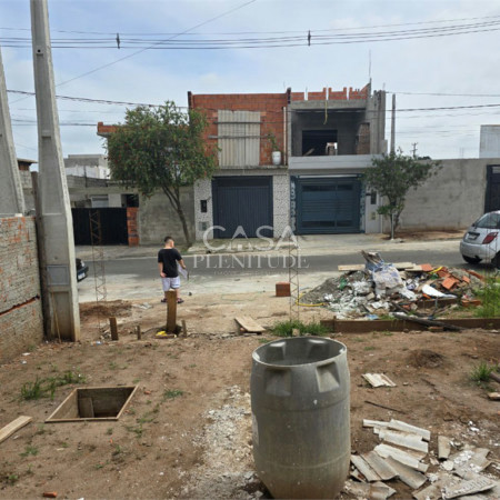Casa Térrea à venda com 2 quartos em Jardim Vergínia, Sorocaba, SP