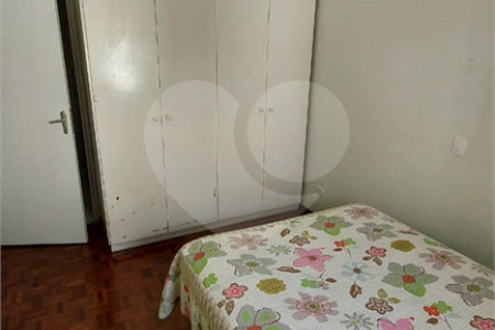 Casa à venda com 4 quartos, sendo 2 suítes, em Jardim São Caetano, São Caetano do Sul, SP