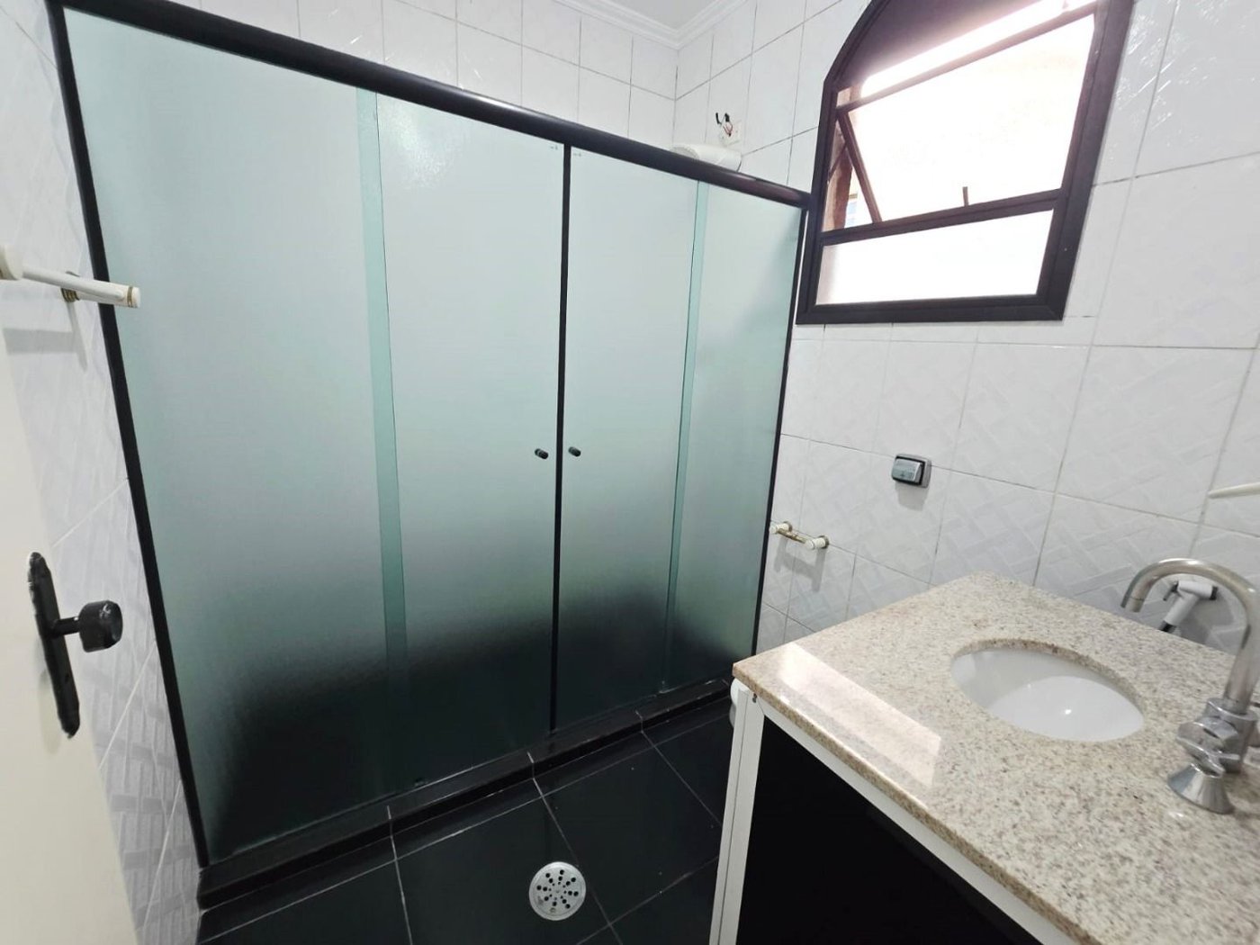 Casa com 3 dormitórios à venda, 150 m² por R$ 960.000,00 - Macuco - Santos/SP