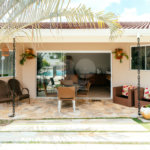 Casa à venda com 5 quartos, sendo 4 suítes, no condomínio Flamboyant, Atibaia - SP