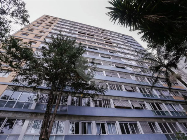 Apartamento à venda com 4 quartos, sendo 1 suíte,  em Perdizes, São Paulo, SP