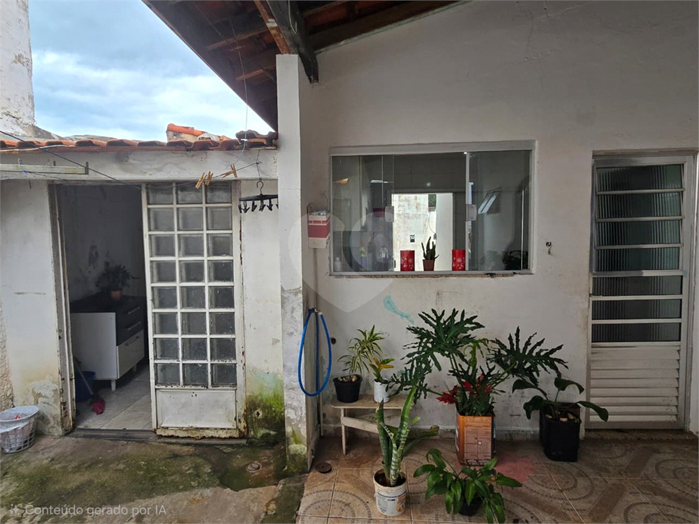 Casa à venda com 3 quartos, sendo 1 suíte, em Vila Maciel, Itapetininga, SP