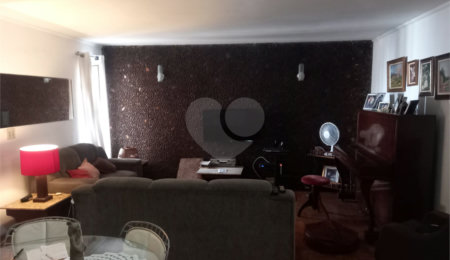 Sobrado à venda com 3 quartos, sendo 1 suíte,  em Chácara Santo Antônio (zona Sul), São Paulo, SP