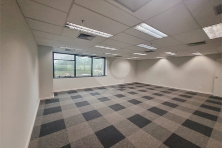 Sala à venda ou para alugar com 10 quartos em Butantã, São Paulo, SP