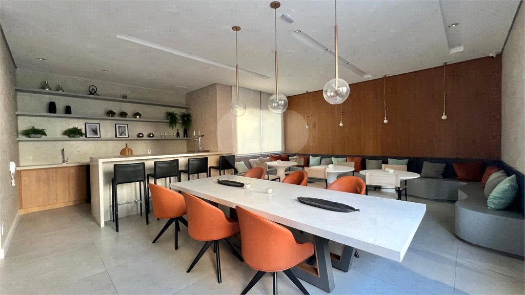 Apartamento à venda com 2 quartos em Moema, São Paulo, SP
